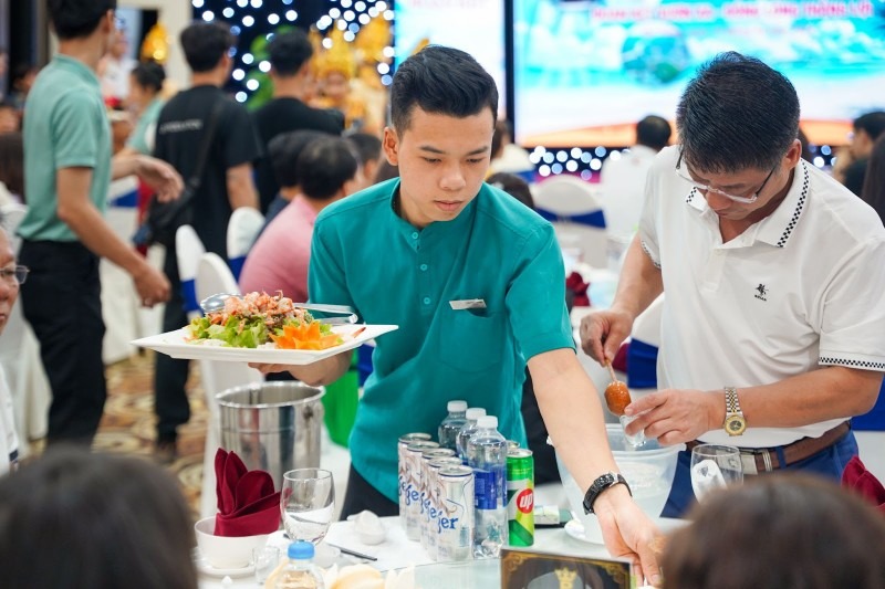 organizing a company year-end party